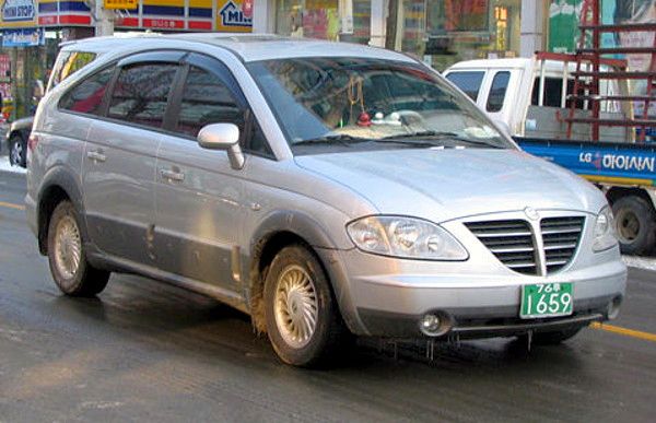 SSANG YONG 	RODIUS (2004 - ..)